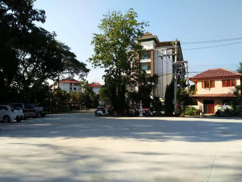 Herry Residence Chiang Mai Exterior foto